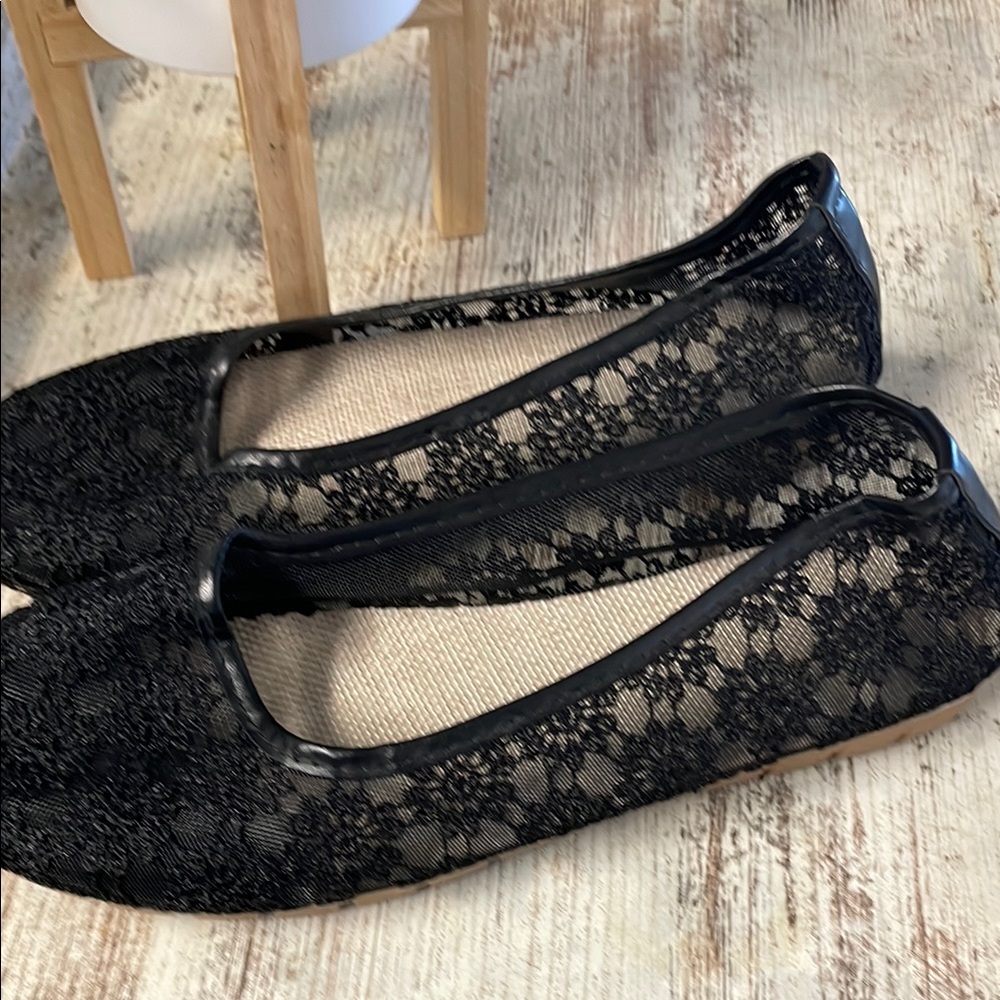Black Textured Flats with Rounded Toe - Picture 4 of 10